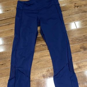 Lululemon pace rival crop
